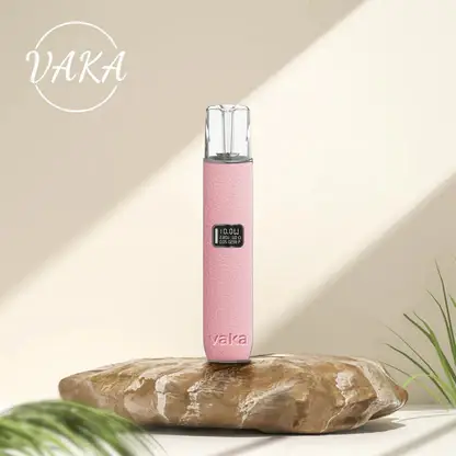 VAKA 真皮一代通用主機 ｜ 皮質點綴展現優雅品味 ｜ 精緻皮革工藝賦予溫和喉韻與紮實霧感回饋